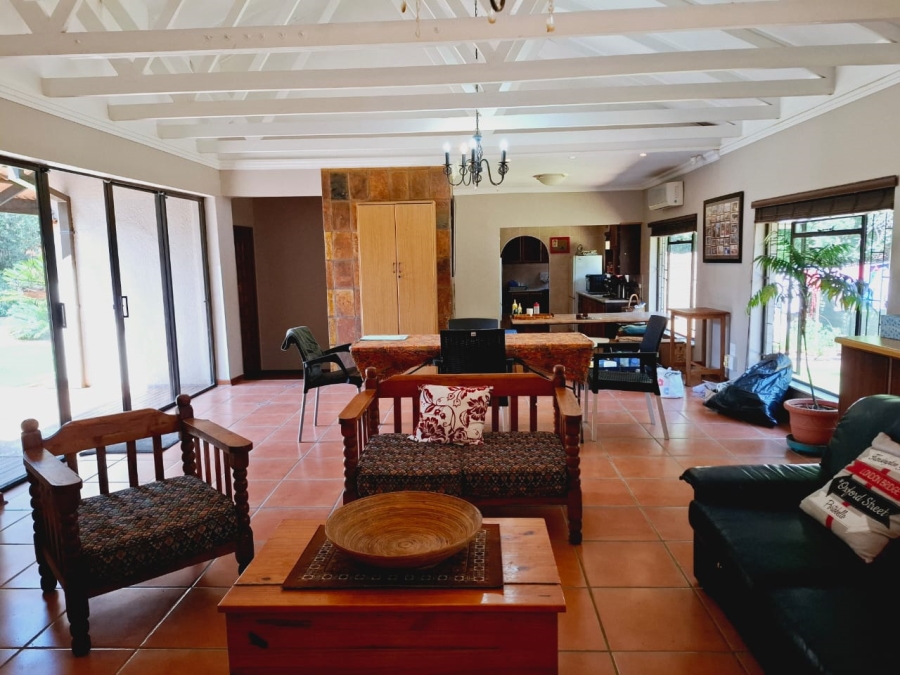 4 Bedroom Property for Sale in Pellissier Free State